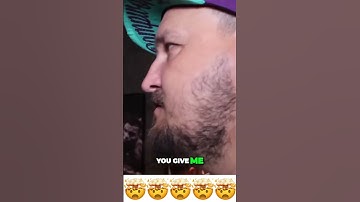 Thumbnail of Usyk tells reporter to "beat Eddie Hearns face"🤯😂🥊‼️‼️‼️