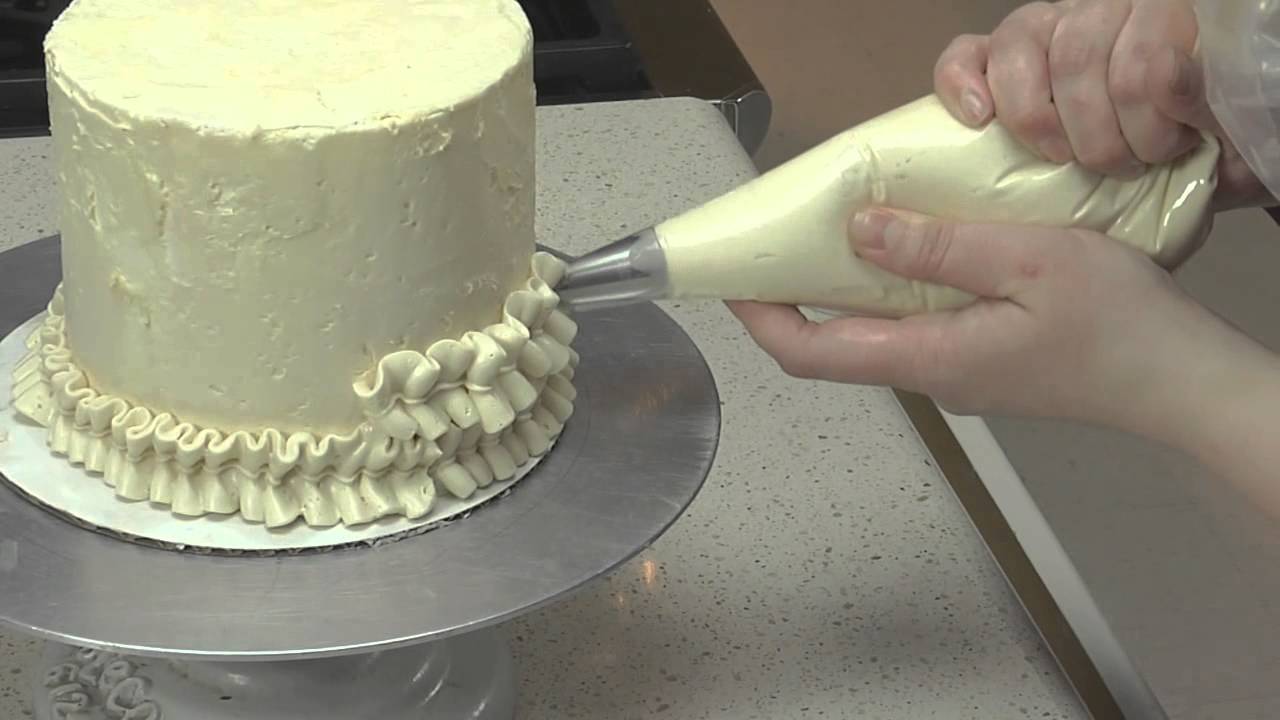 How to Pipe Buttercream Cake Decorations - YouTube