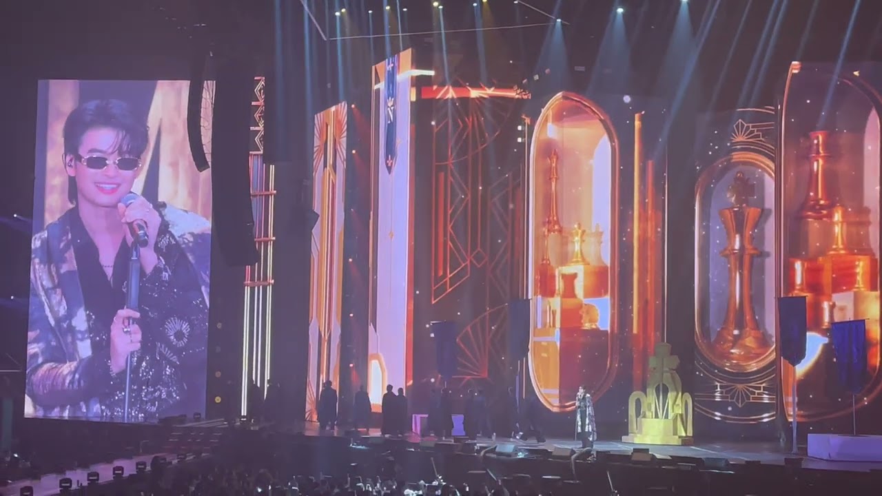 STAY x จำนน x โต๊ะริม x Black Tie x รักคุณเข้าแล้ว - BRIGHT / NONT / THE TOYS [The Kingdoms Concert]