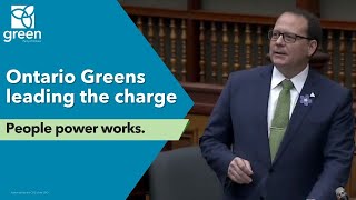 People power works. Ontario Greens leading the charge on the issues that matter most
From the crumbling healthcare system to the proposed destruction of thousands of acres of farmlands, wetlands and green spaces, this year has been a challenging one.
But we’ve kept up the fight—pushing back against the Ford government’s attacks on education, healthcare, climate and so much more. We couldn’t have done it without you. You’ve showed up again and again to demand better. Thank you. We’re stronger together. People power works. Ontario Greens leading the charge on the issues that matter most