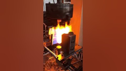 SM-J16 Auto Triangle Flask Blower