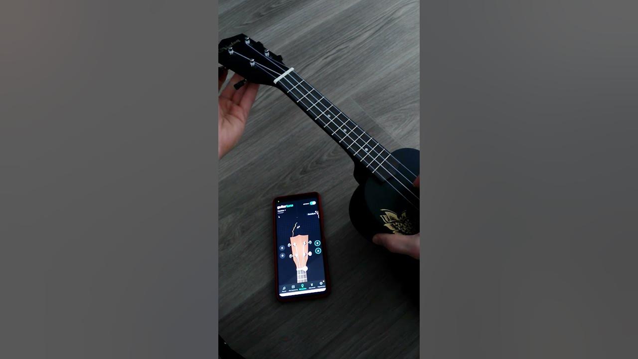Как настроить укулеле? - YouTube