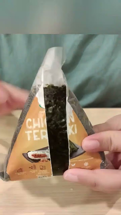 711 Onigiri breakfast #onigiri #711 ##breakfast #foodie #easyeats #conveniencestore