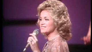 Barbara Mandrell Sleepin' Single In A Double Bed chords