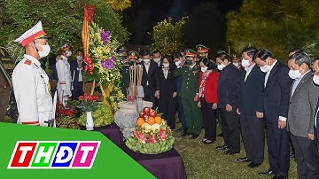 Thủ tướng dâng hương viếng Đại tướng Võ Nguyên Giáp | THDT