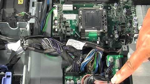 IBM System x3630 Removing the Lower Power Supply Card
