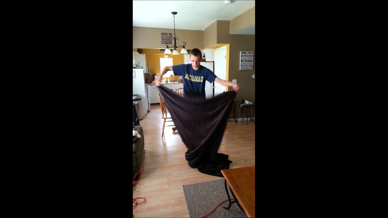 How to fold a large blanket YouTube