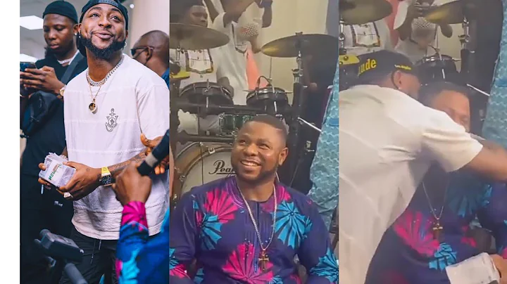 Moment Davido gifts Yinka Ayefele 1M Naira Cash, and performed on stage at Abeokuta, Ogun State