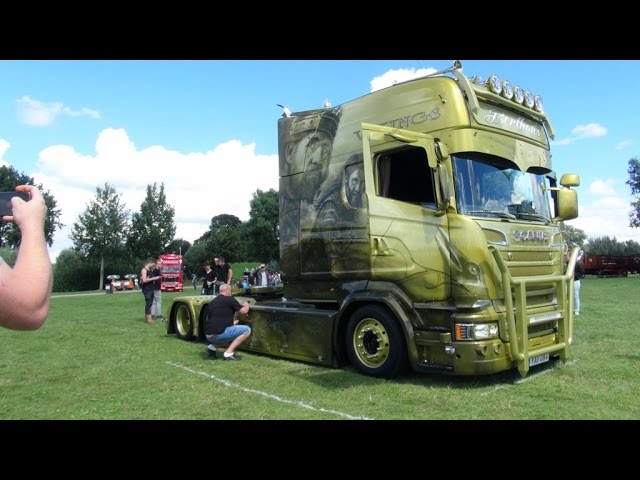 Berthons Scania V8 Vikings on Truck Convoy Editorial Photo - Image of  haulage, finland: 75853996