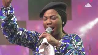 MIRACLE IN WORSHIP SERVICE  HOTR  #mercychinwo #worship #tastedofyourpower