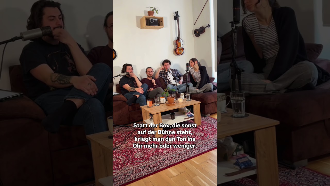 WARUM SPIELT IHR MIT IN EAR?