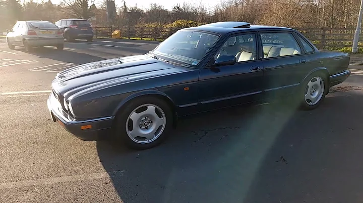 Lot 24  - 1995 Jaguar XJR (X306)
