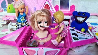 КОГО и Макс веселая семейка Смешные куклы сериал, еще накрасить диана и косметика катя.