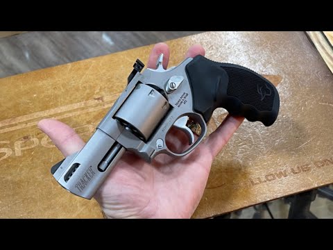 Yankee’s X-Mas Eve Glock Giveaway Chat!