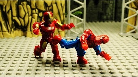 "Mega Bloks" Spiderman vs Iron Man 6