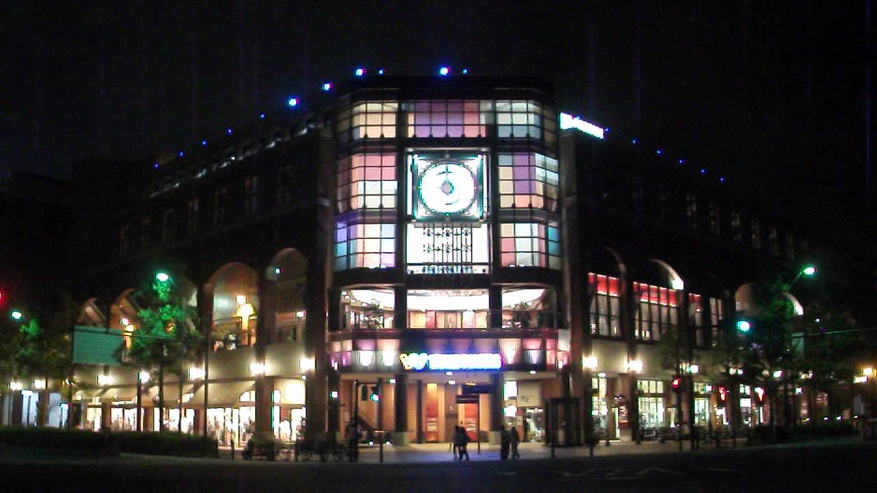 Dscf3142横浜ワールドポーターズ夜９時カリヨン時計 Youtube