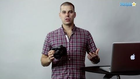 How to Adjust LCD Brightness on a Canon 60D DSLR