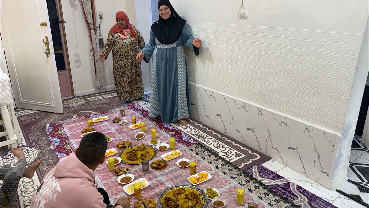 لميت أخوات جوزي وجمعتهم ماهو بيت اخوهم ديما مفتوح لهم وفجأتهم بلبس العيد وفرحتهم 