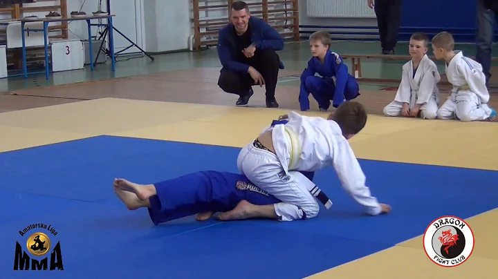 Young Dragons U10 Gi 33 kg Marsza J vs Surowiec O