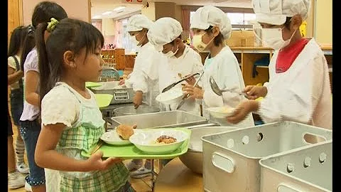 ¿Hay almuerzo gratis en las escuelas japonesas?