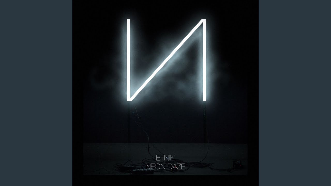 etnik neon daze