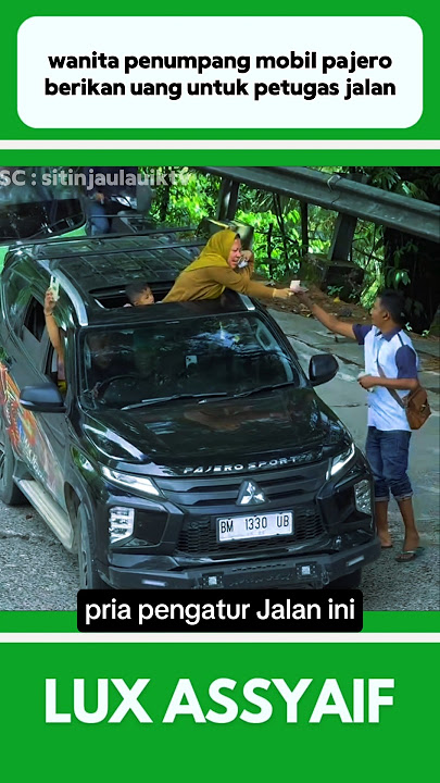 WANITA PENUMPANG MOBIL PAJERO BERIKAN UANG UNTUK PETUGAS JALAN #shorts
