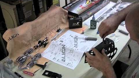 Align Trex 550E V2 Building the Rotor Head, Swashplate, and Frames