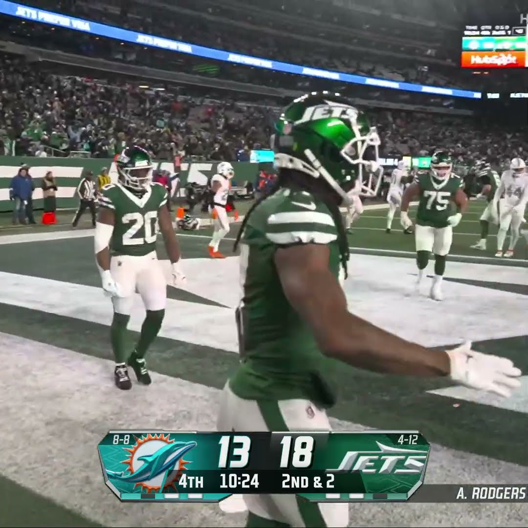 Davante Adams catches for a 4-yard Touchdown vs. Miami Dolphins