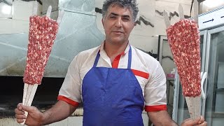 The most delicious and best-selling mutton rib kebab in Iran (dande kebab)