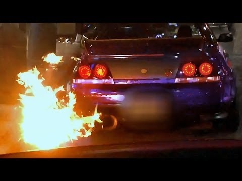 FIRE-Shooting Nissan Skyline R33 GTR in London! (madness and detail)