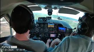 CESSNA cardinal low pass 285 km