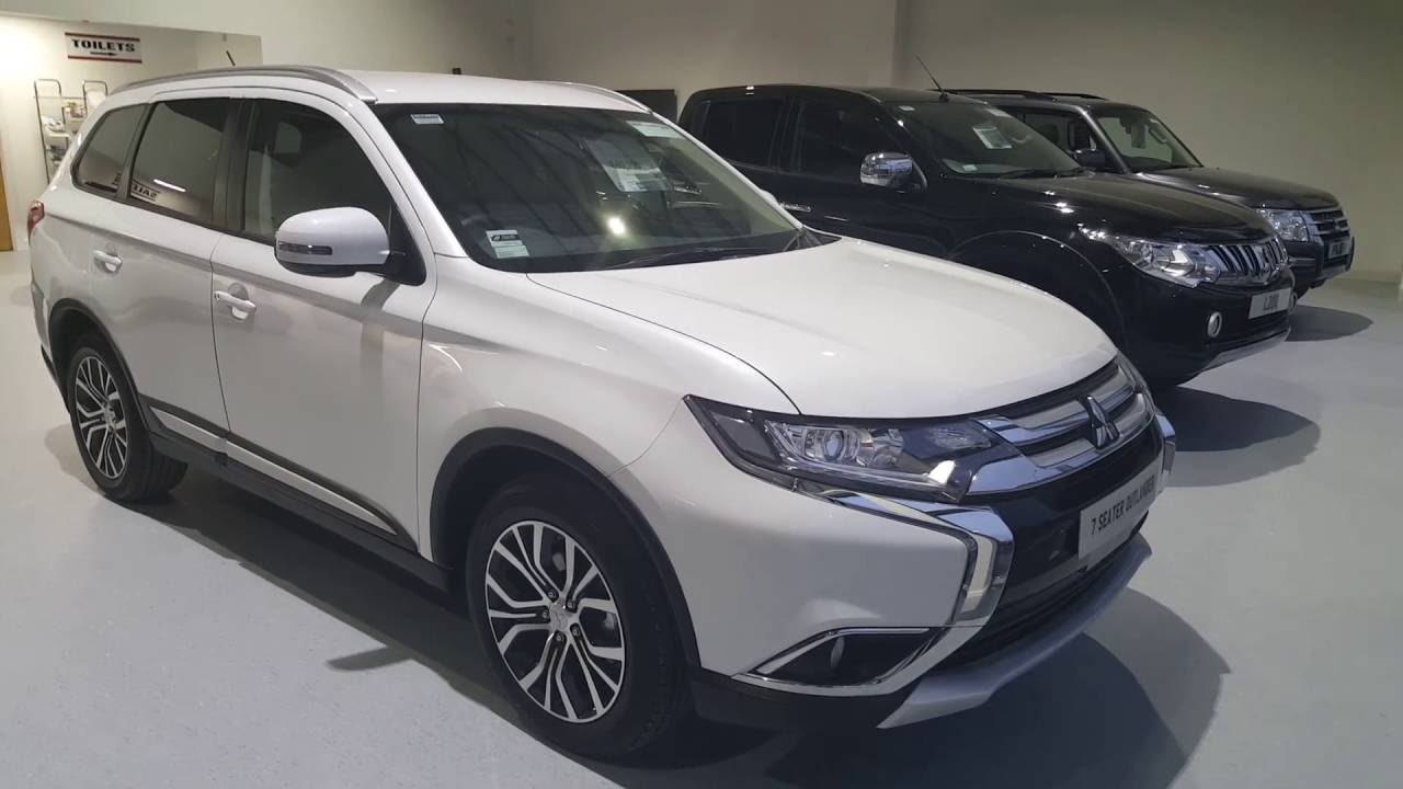 2017 Mitsubishi Outlander 7 seater Instyle - YouTube