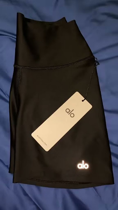 Got my alo airlift shorts and leggings #unboxing#aloyoga#alo#airlift#fyp#explore#shorts#gymwear#cute