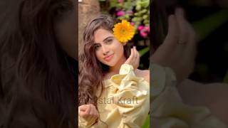 Urfi Javed Urfi The Influencer Bottle Flower Vase