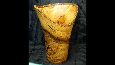 woodturning a natural edge vase