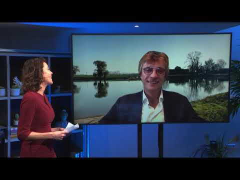 Video: Invasieve watertuinplanten - Leer over onkruid dat van water houdt en hoe u ze kunt bestrijden