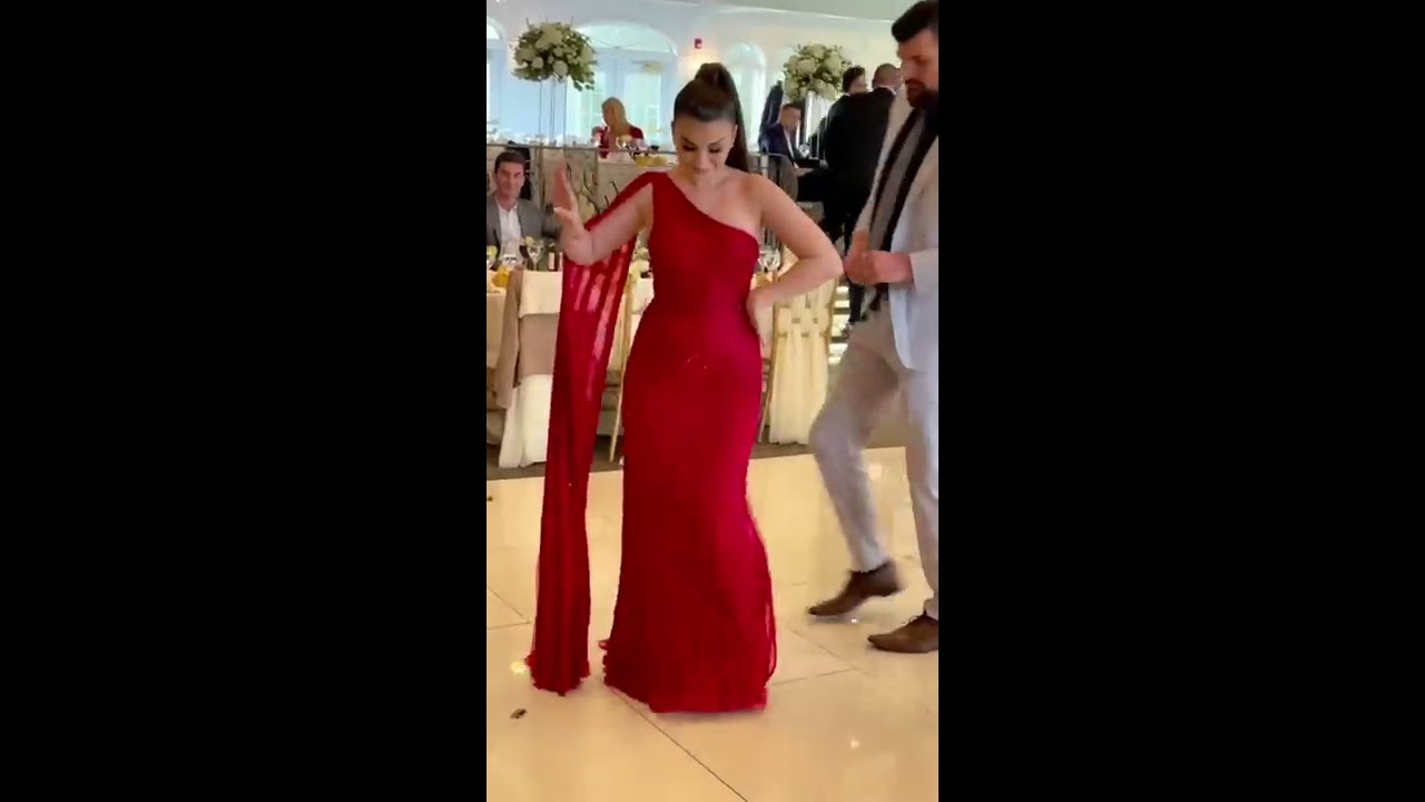 Enisa Dancing Albanian style 