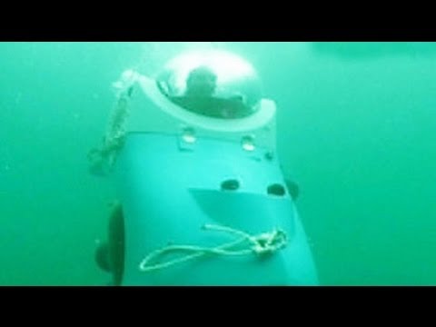 Underwater scooter rides in - YouTube