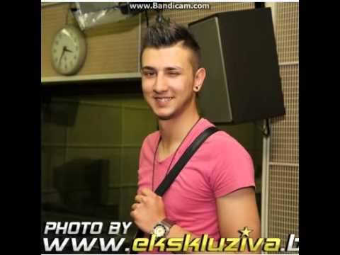 denial ahmetovic kafanska pevacica denial ahmetovic kafanska pevacica