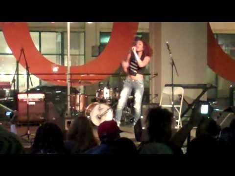Big Mouth Open Mic @ Columbia College [02.10.11]