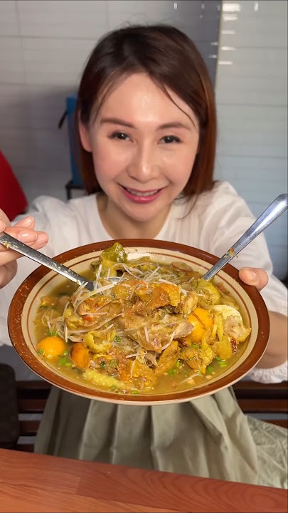 Salah satu Soto Madura terenak yang pernah aku makan di Jakarta. Kuah nya itu lho berempah sedep