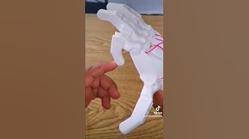Prótesis de mano derecha impresa en 3D #impresion3d #print3d #printing3d