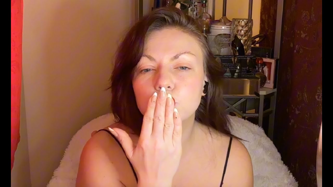 Stephiverse A quick makeup tutorial using only a couple of products and two brushes ...