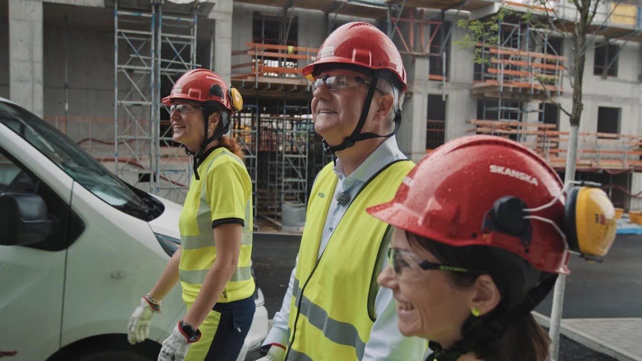 Skanska Group CEO Anders Danielsson visits the Modřanský Cukrovar project in Prague, Czech Republic