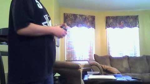 Intermediate yoyo tricks: Split the Atom