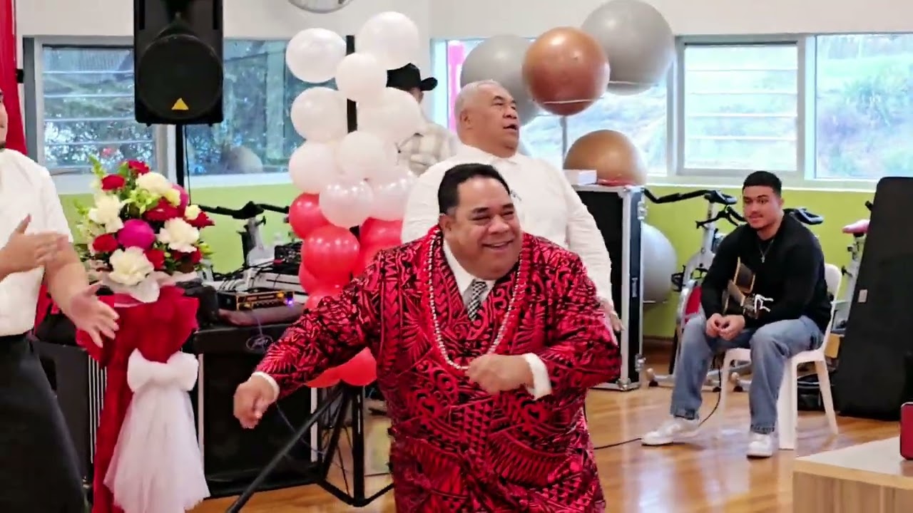 FATHERS ENTRANCE.SUNDAY 7 SEPTEMBER FATHERS DAY 2025.