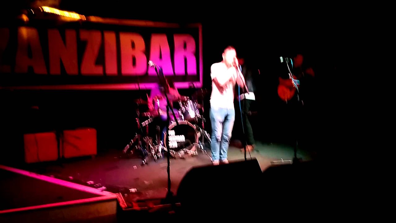 Black rose hanging blues and amsterdam pam