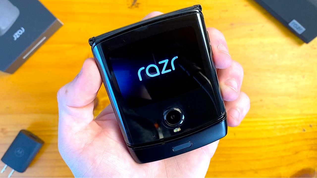 MOTOROLA RAZR 2020 Unboxing & First Impressions!