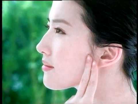 劉亦菲[2009]卡尼爾淨白水漾保濕凝露(香港版).flv