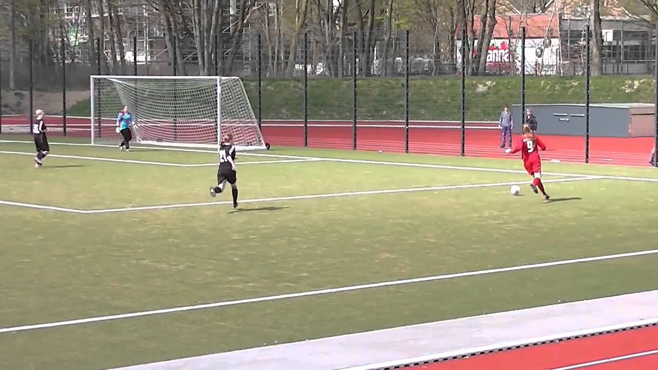 Tor aus unmöglichem Winkel von Antonia Egge (Walddörfer SV) | ELBKICK.TV